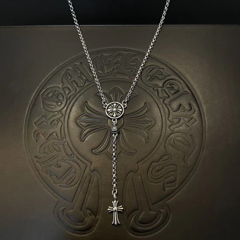 Ch**me He**ts necklaces